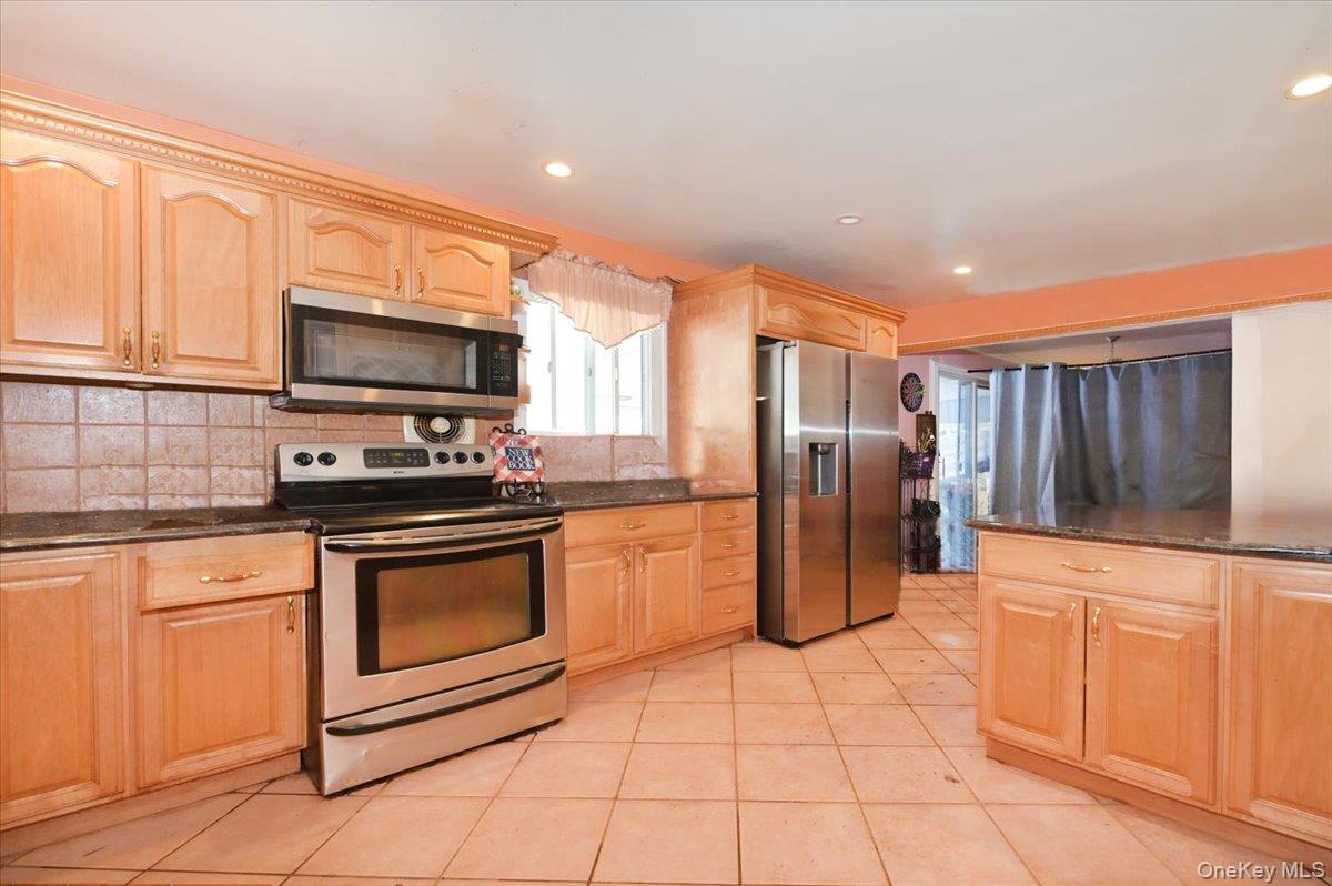 313 Warren Street – For Sale photo 14