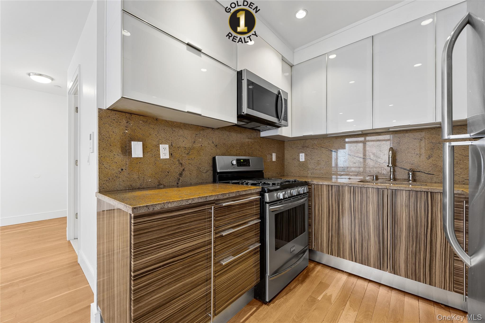 29-11 N 12 Street – For Rent