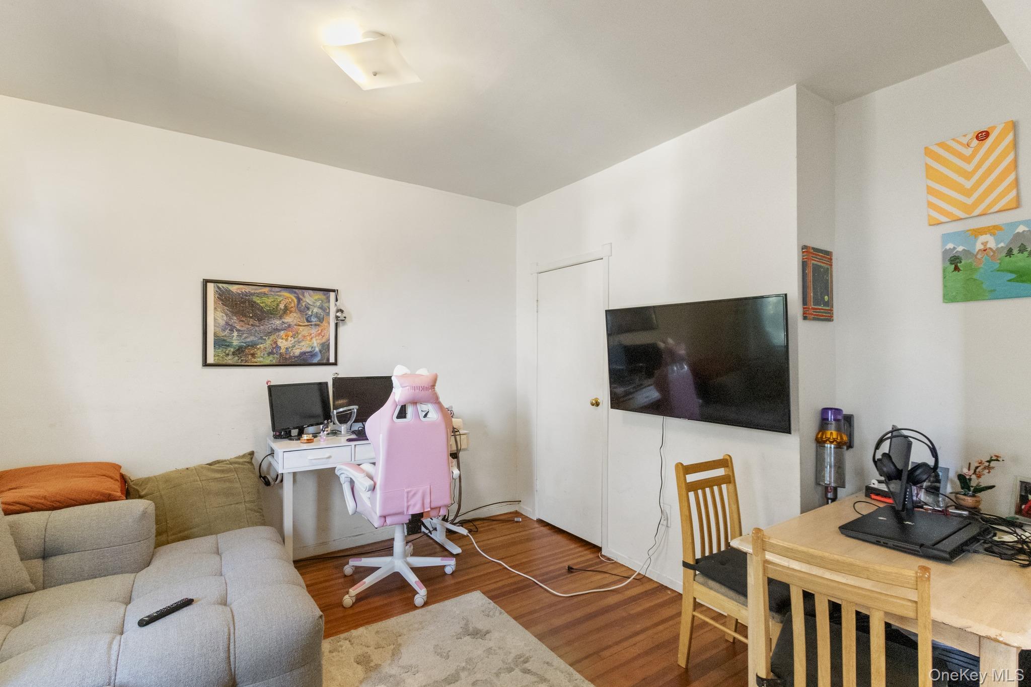 194 Jericho Turnpike – For Sale photo 18