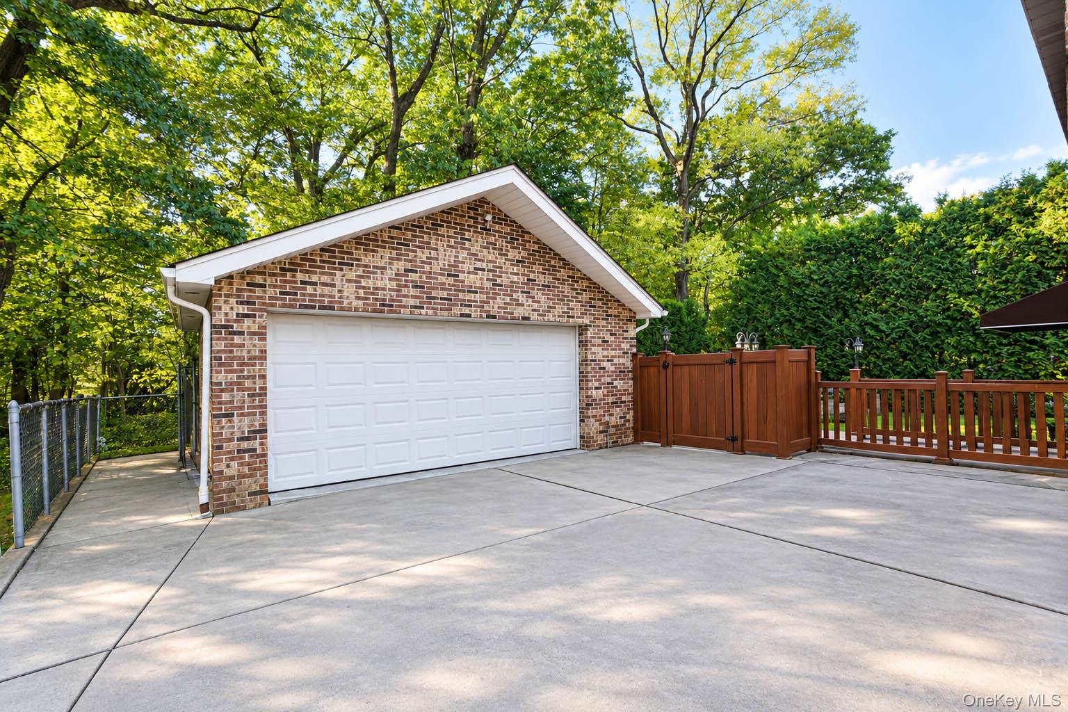 238 Saint Andrews Road – For Sale photo 35