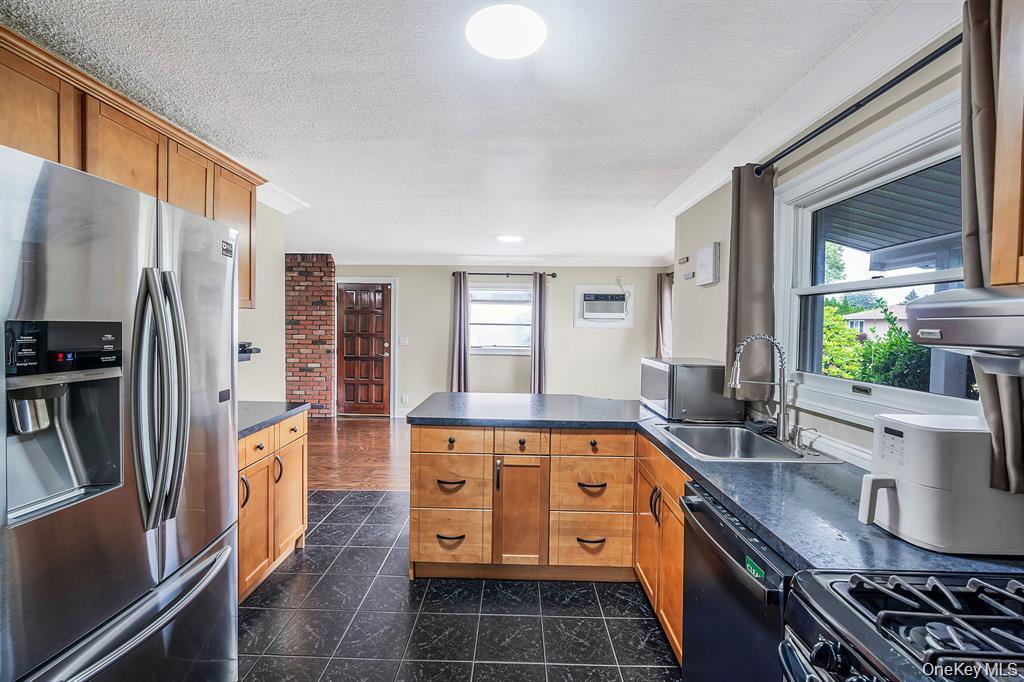 18 Edi Avenue – For Sale photo 11