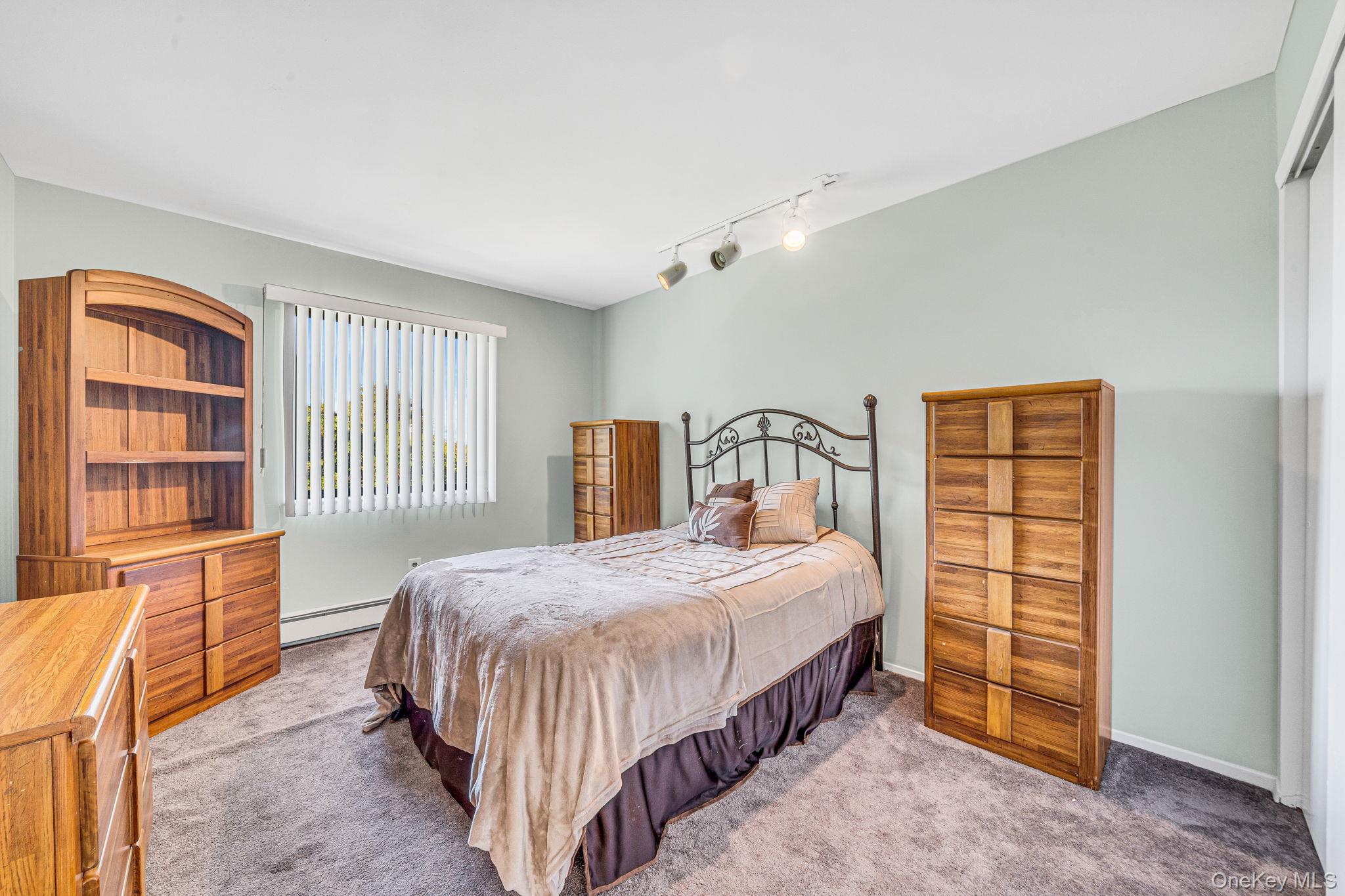 8 Hyanis Court – For Sale photo 29
