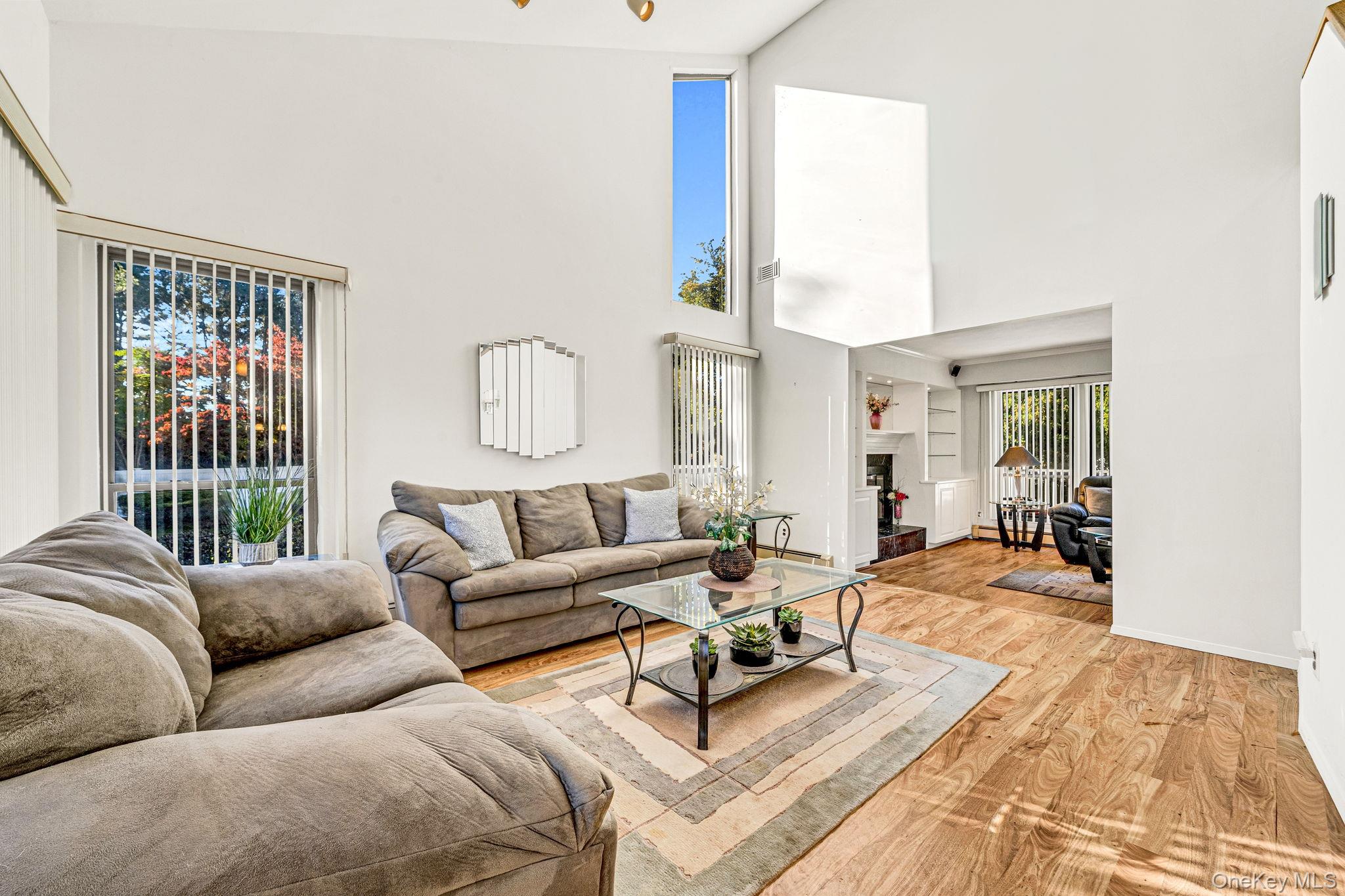 8 Hyanis Court – For Sale photo 5