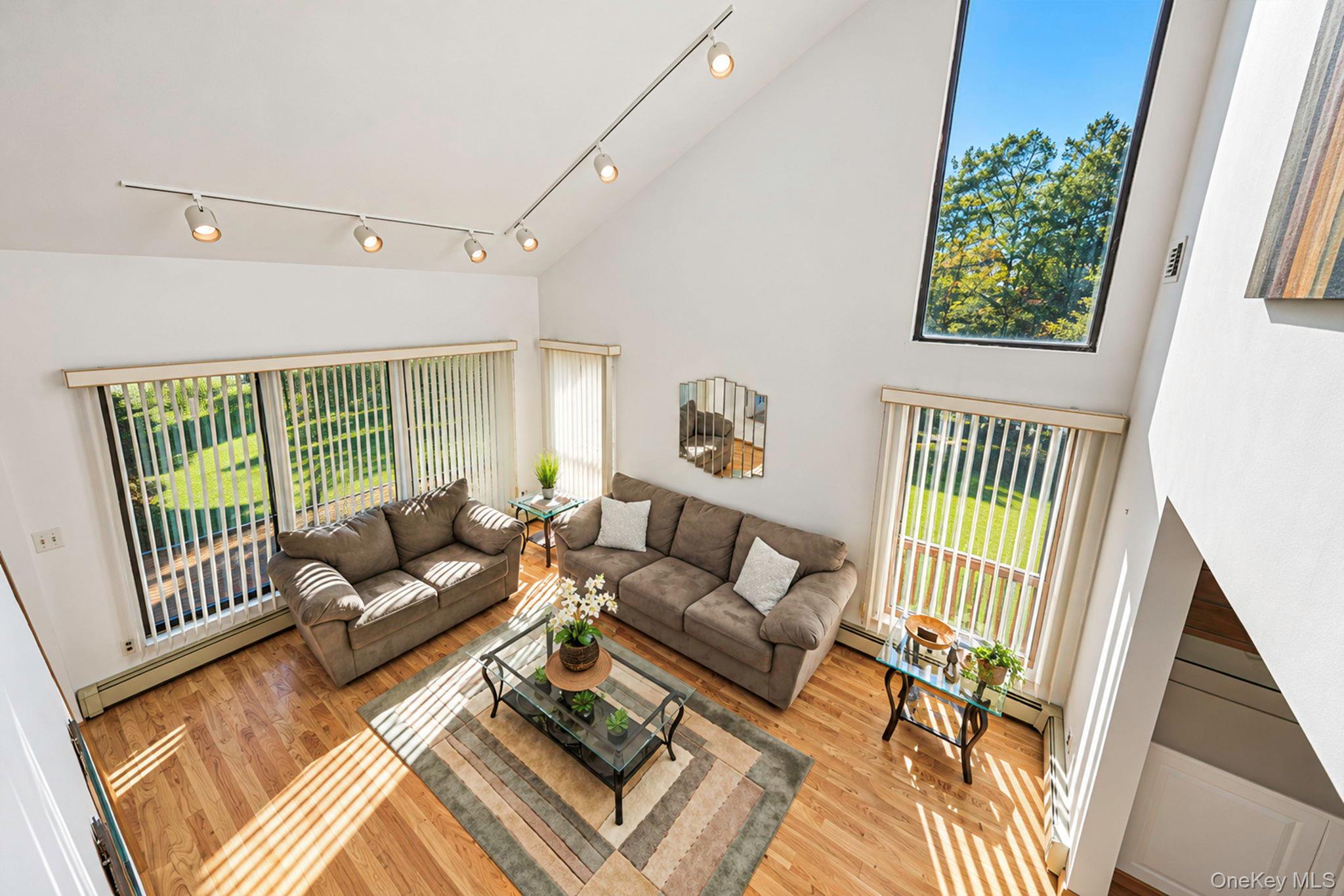 8 Hyanis Court – For Sale photo 31