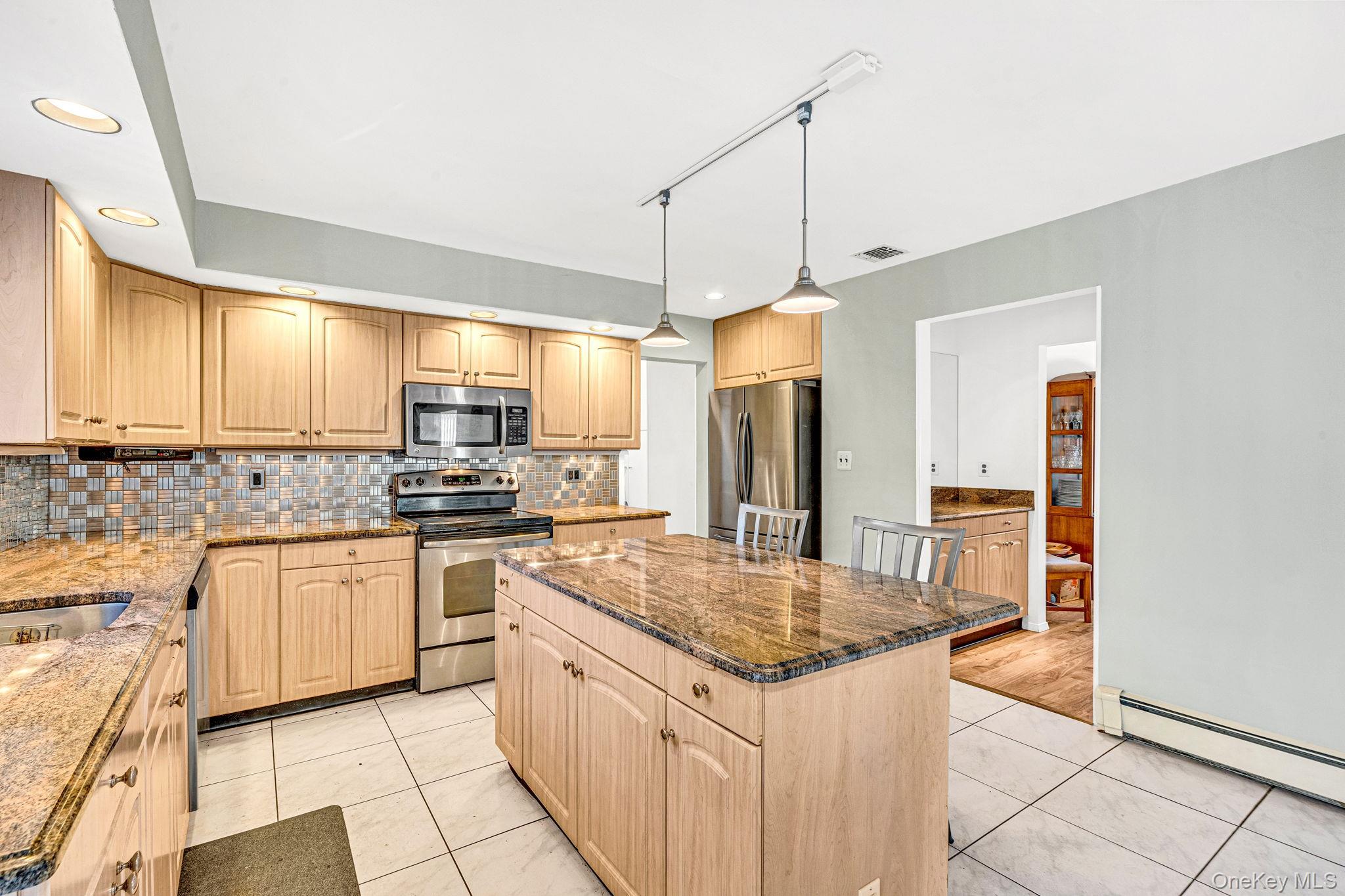 8 Hyanis Court – For Sale photo 15
