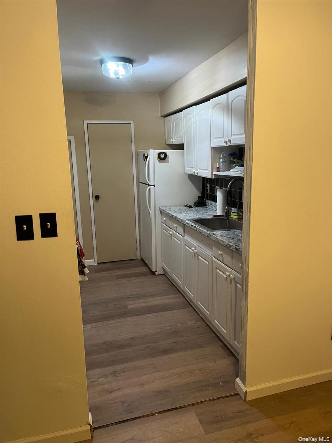 2 Williamsburg Court, Unit C photo 9