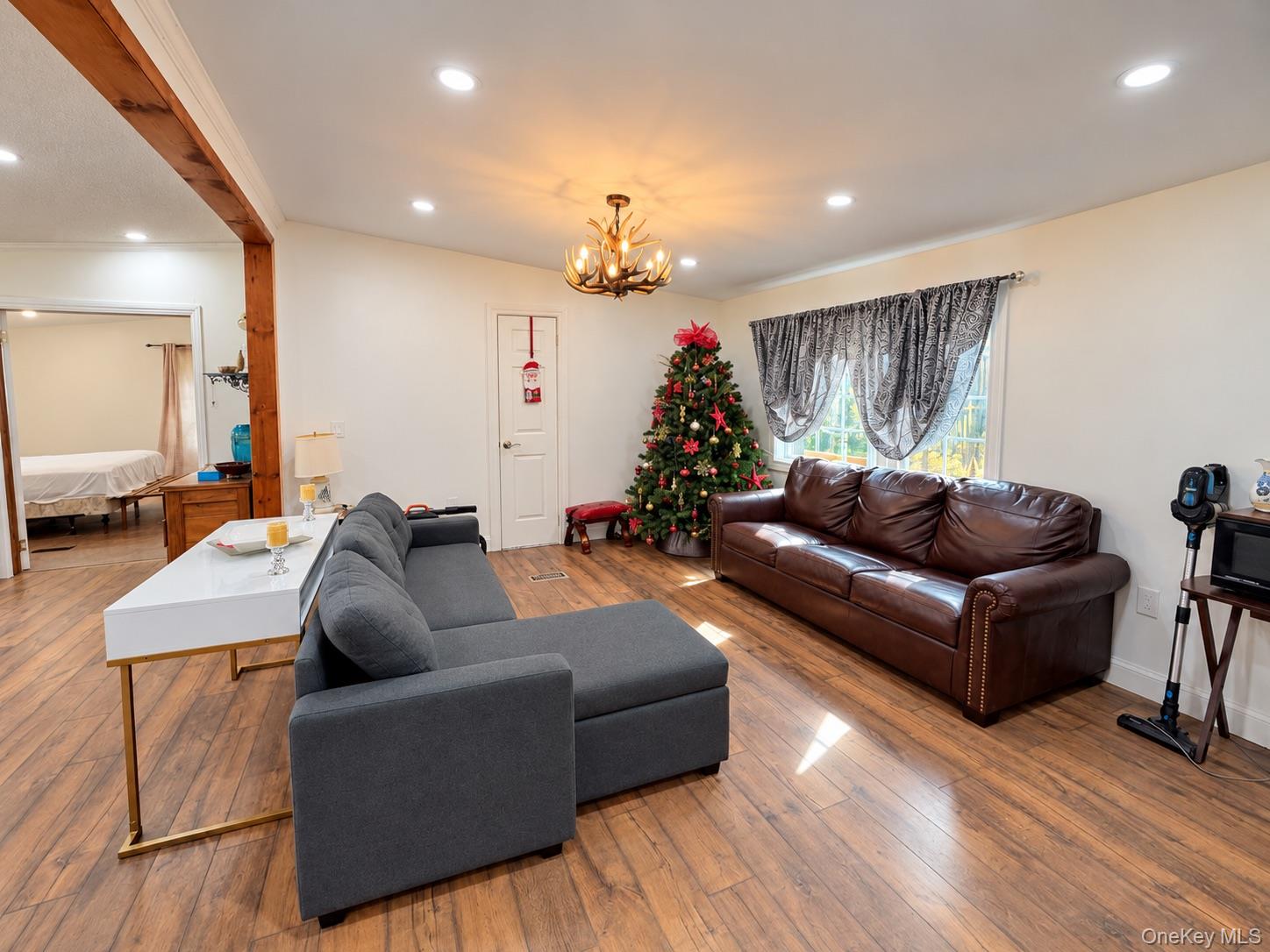 353 Knickerbocker Road – For Sale photo 9