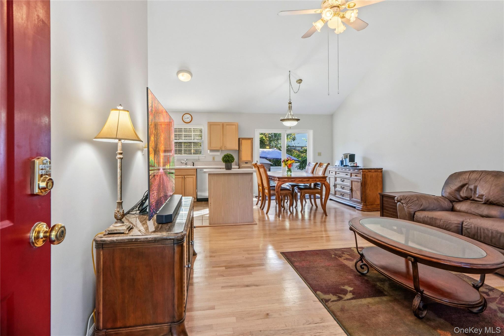 302 Locust Drive – For Sale photo 6