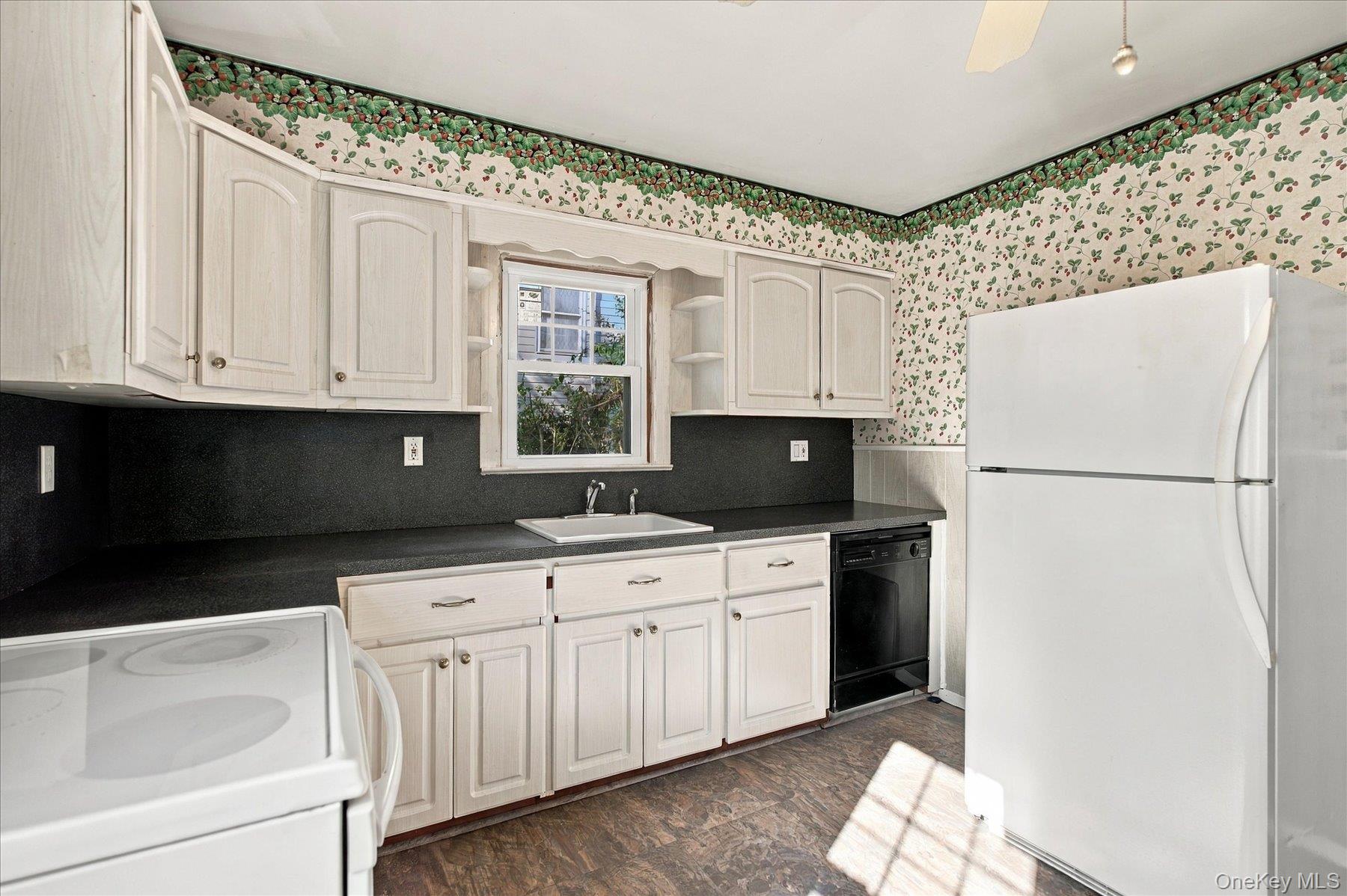 70 E 19th Street – For Sale photo 4
