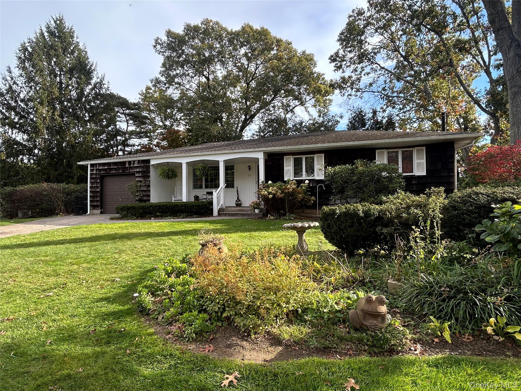 19 New York Avenue – For Sale photo 4