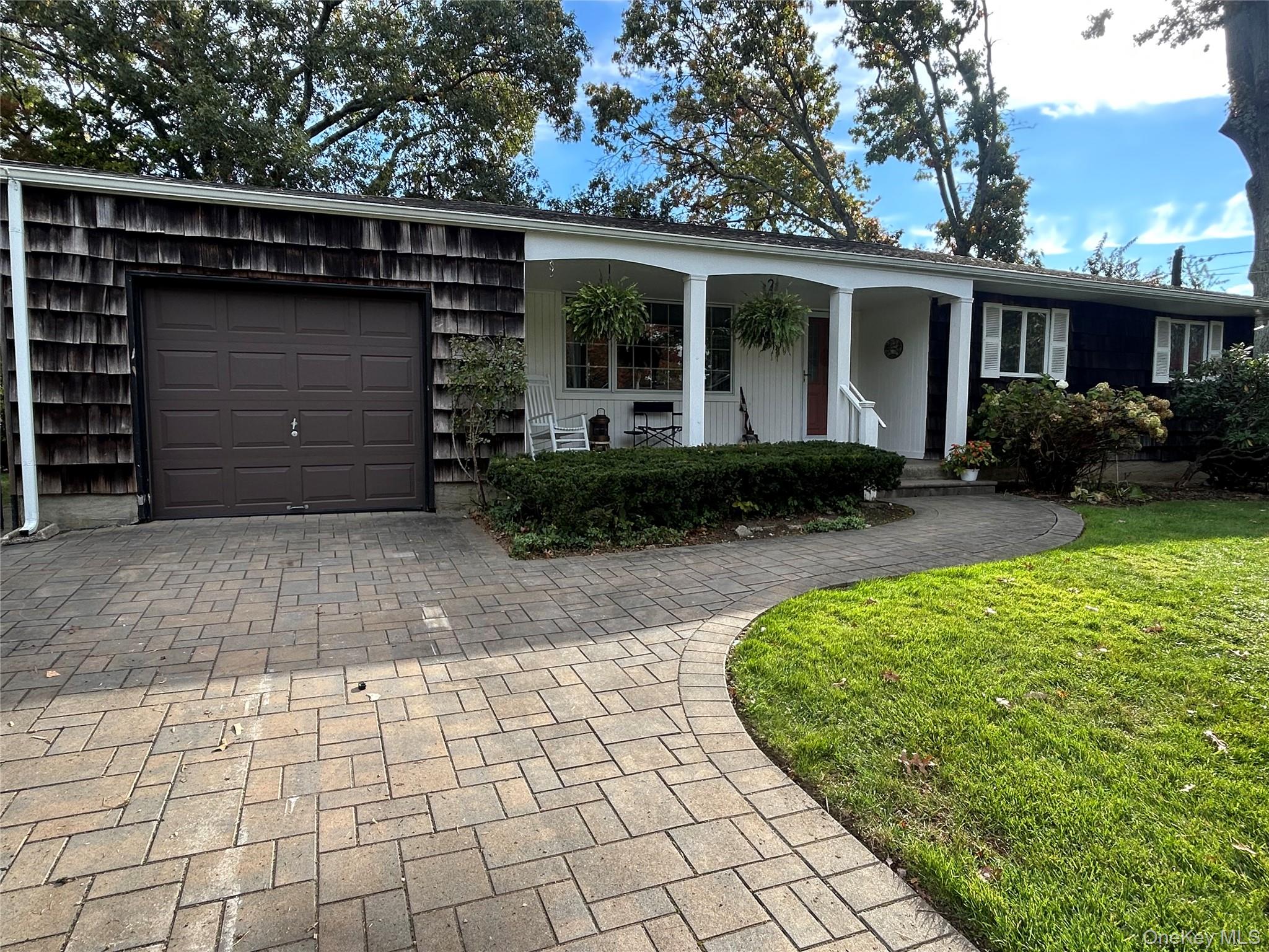 19 New York Avenue – For Sale photo 3