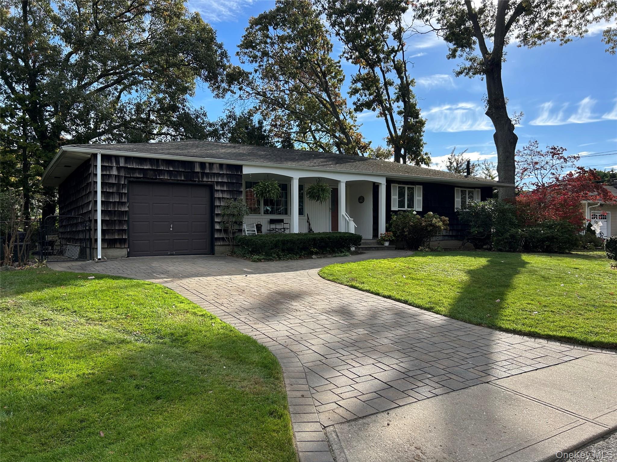 19 New York Avenue – For Sale