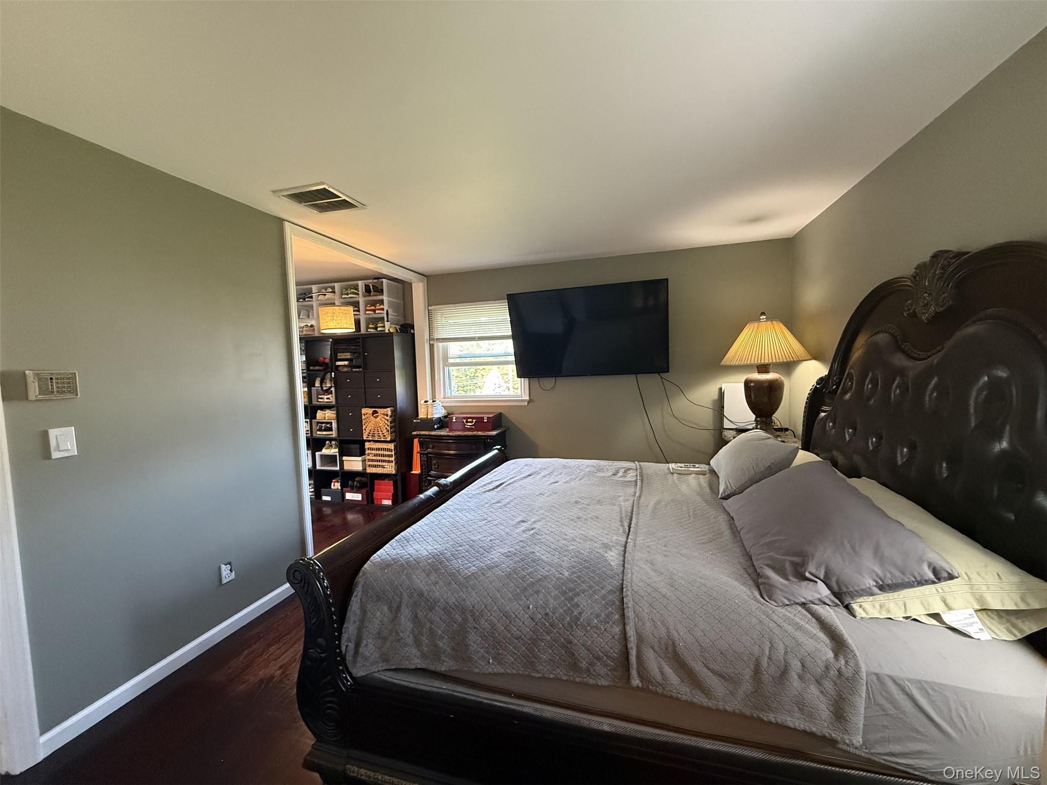 7 Woodlands Avenue N – For Rent photo 18