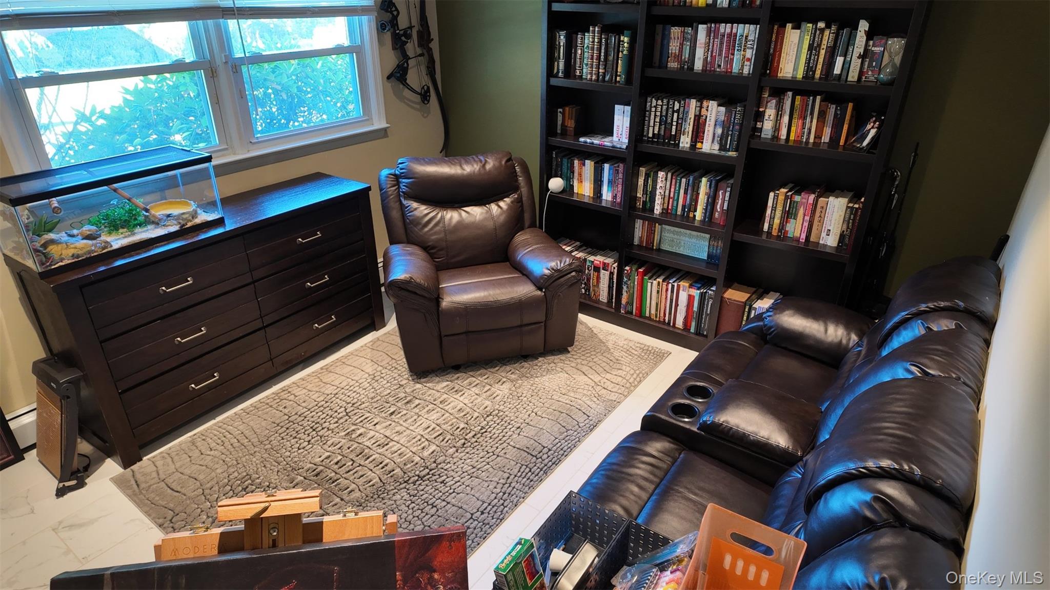 7 Woodlands Avenue N – For Rent photo 4