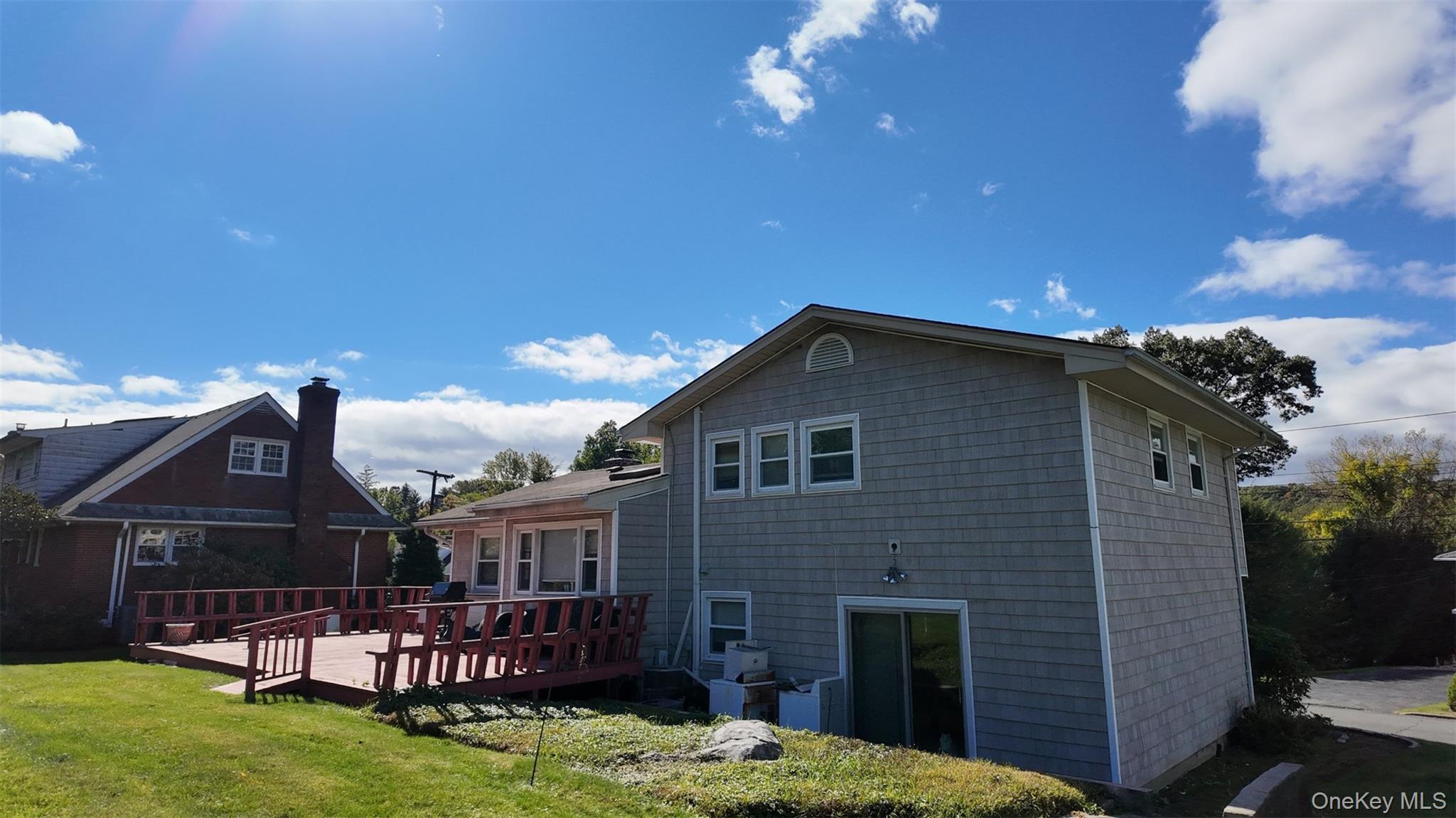 7 Woodlands Avenue N – For Rent photo 24