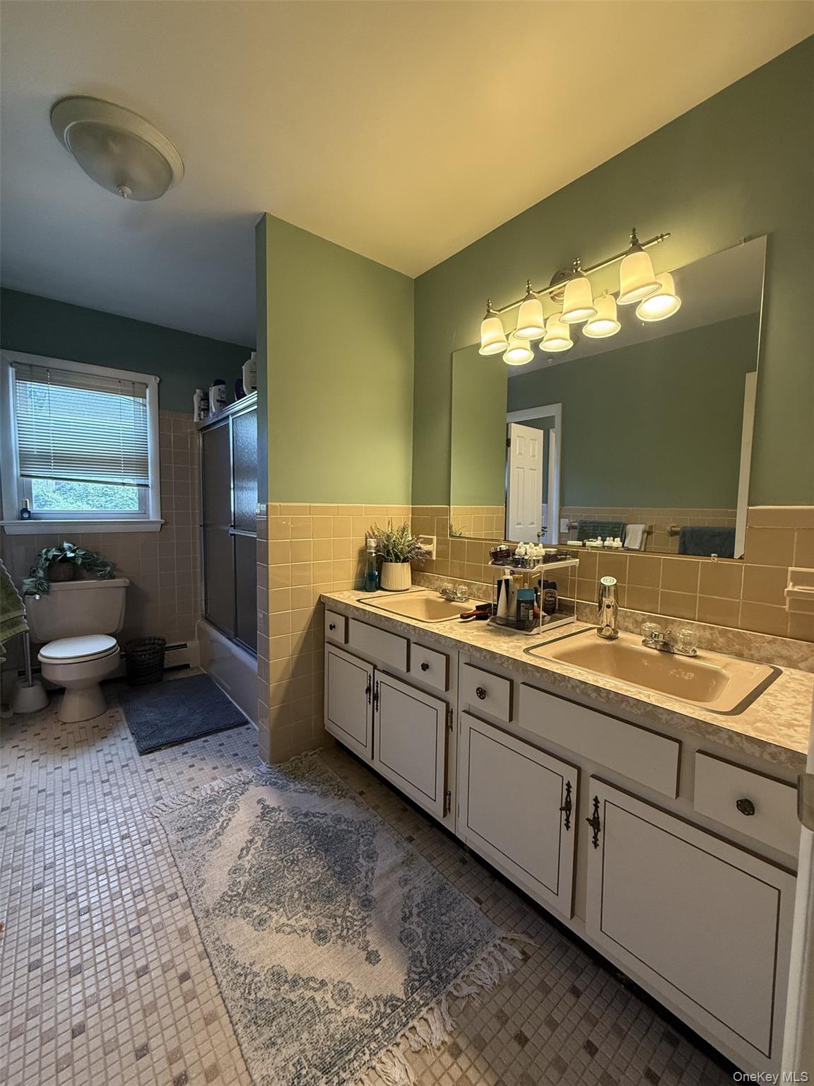 7 Woodlands Avenue N – For Rent photo 16