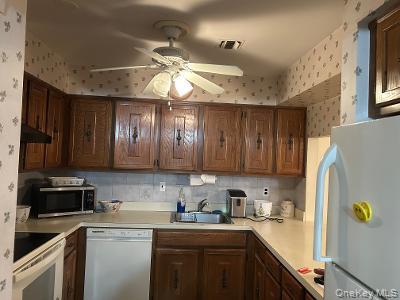 14 Cambridge Drive W – For Sale photo 6