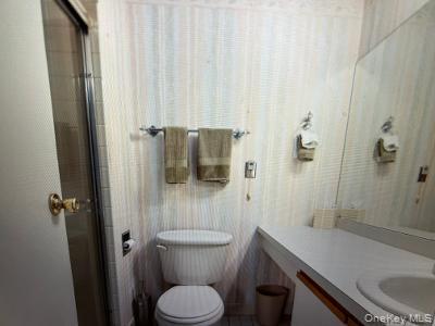 14 Cambridge Drive W – For Sale photo 12