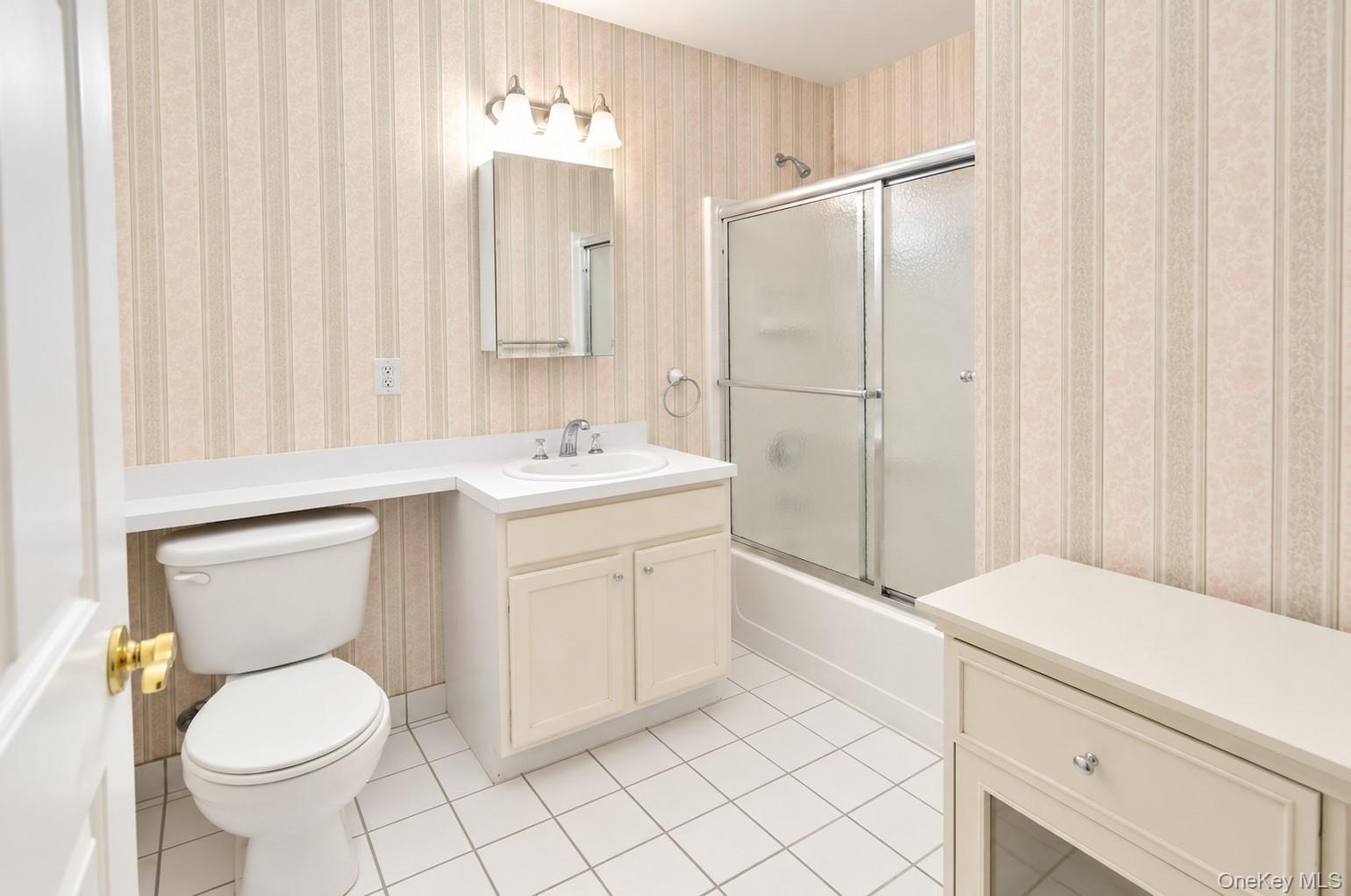 1149 Savoy Drive – For Sale photo 9