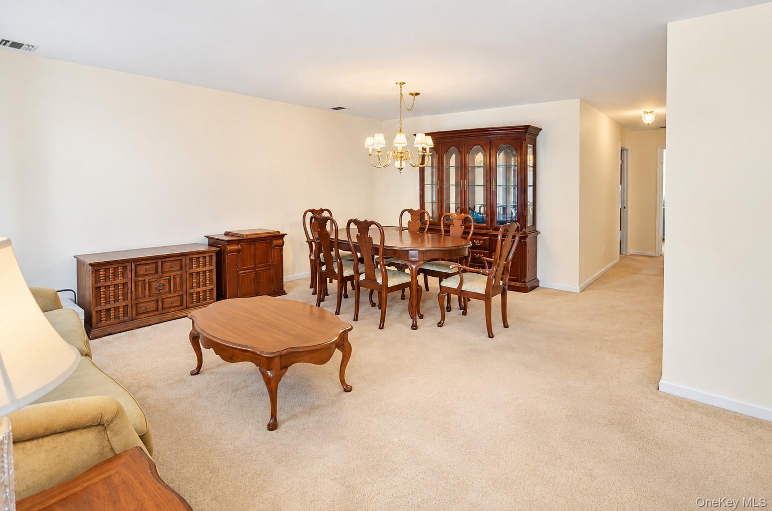 1149 Savoy Drive – For Sale photo 4