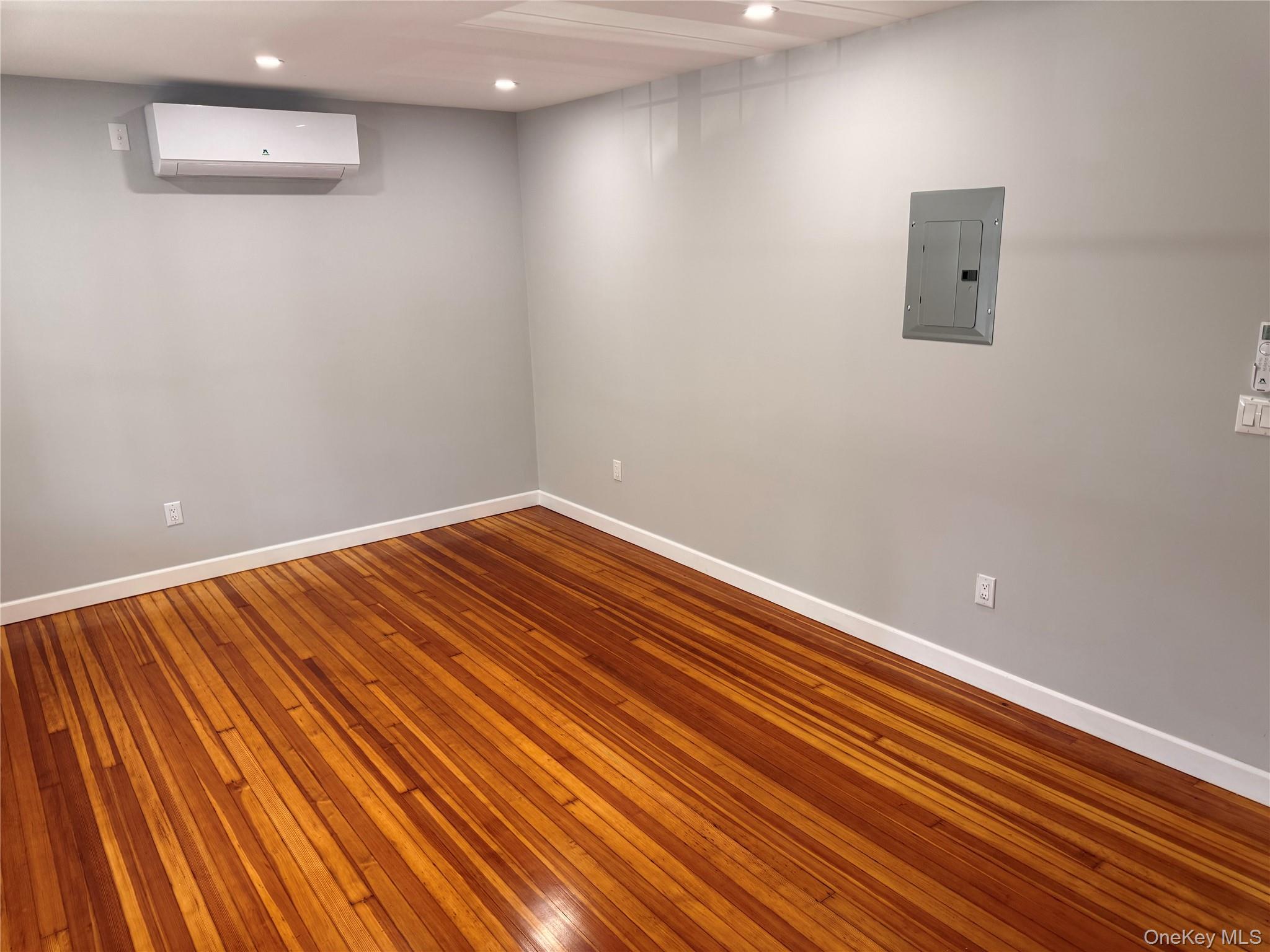 107 E Saint Marks Place – For Rent photo 5