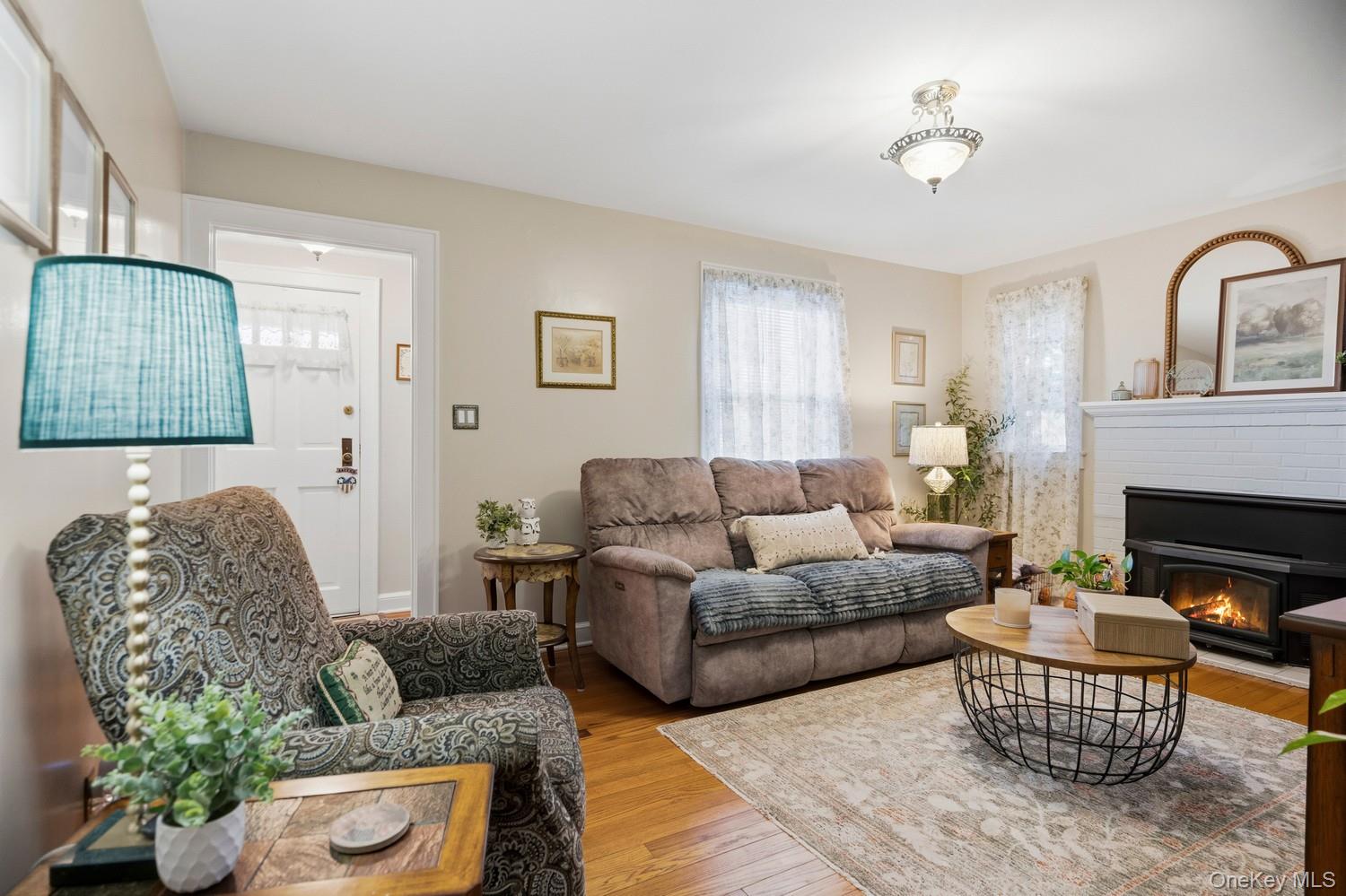 82 Pardee Avenue – For Sale photo 5