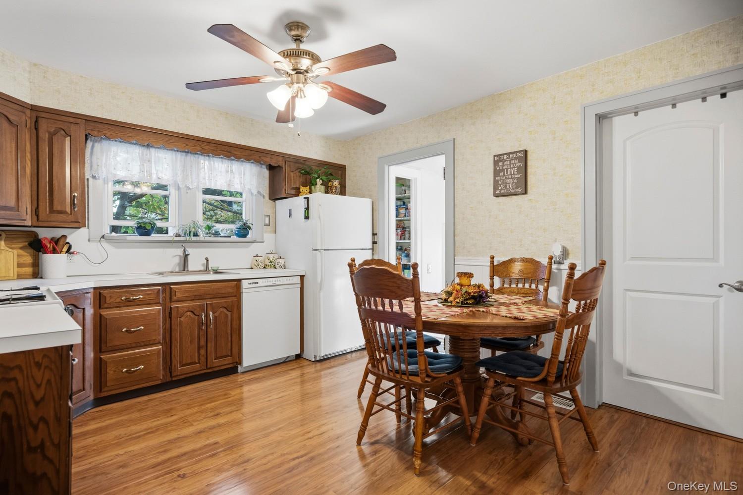82 Pardee Avenue – For Sale photo 14