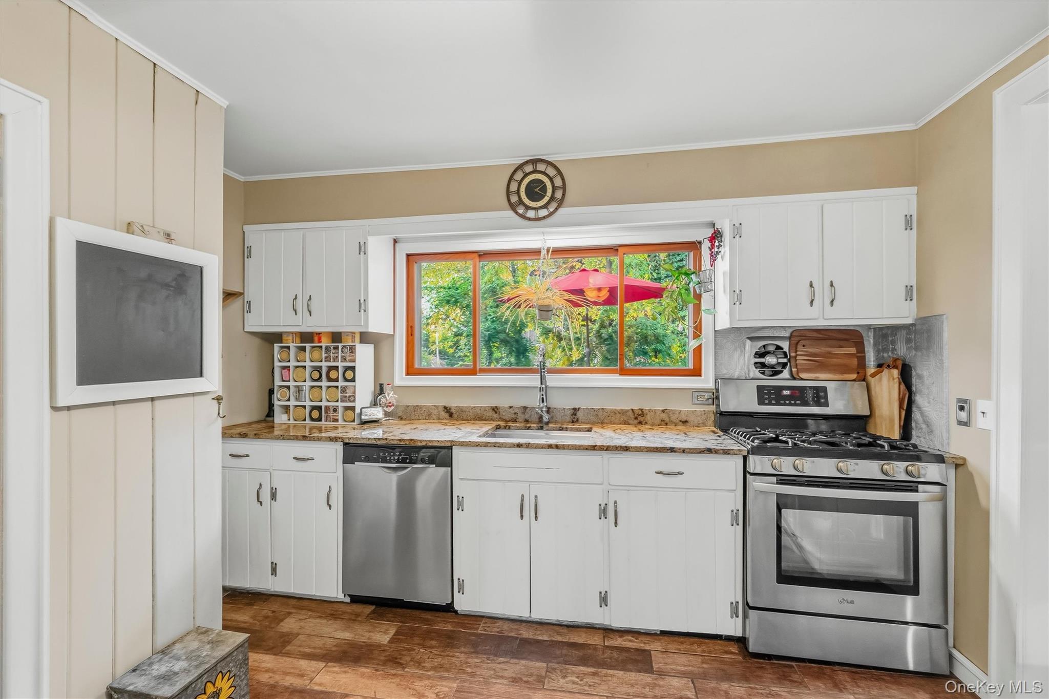 21 Hansen Avenue – For Sale photo 11