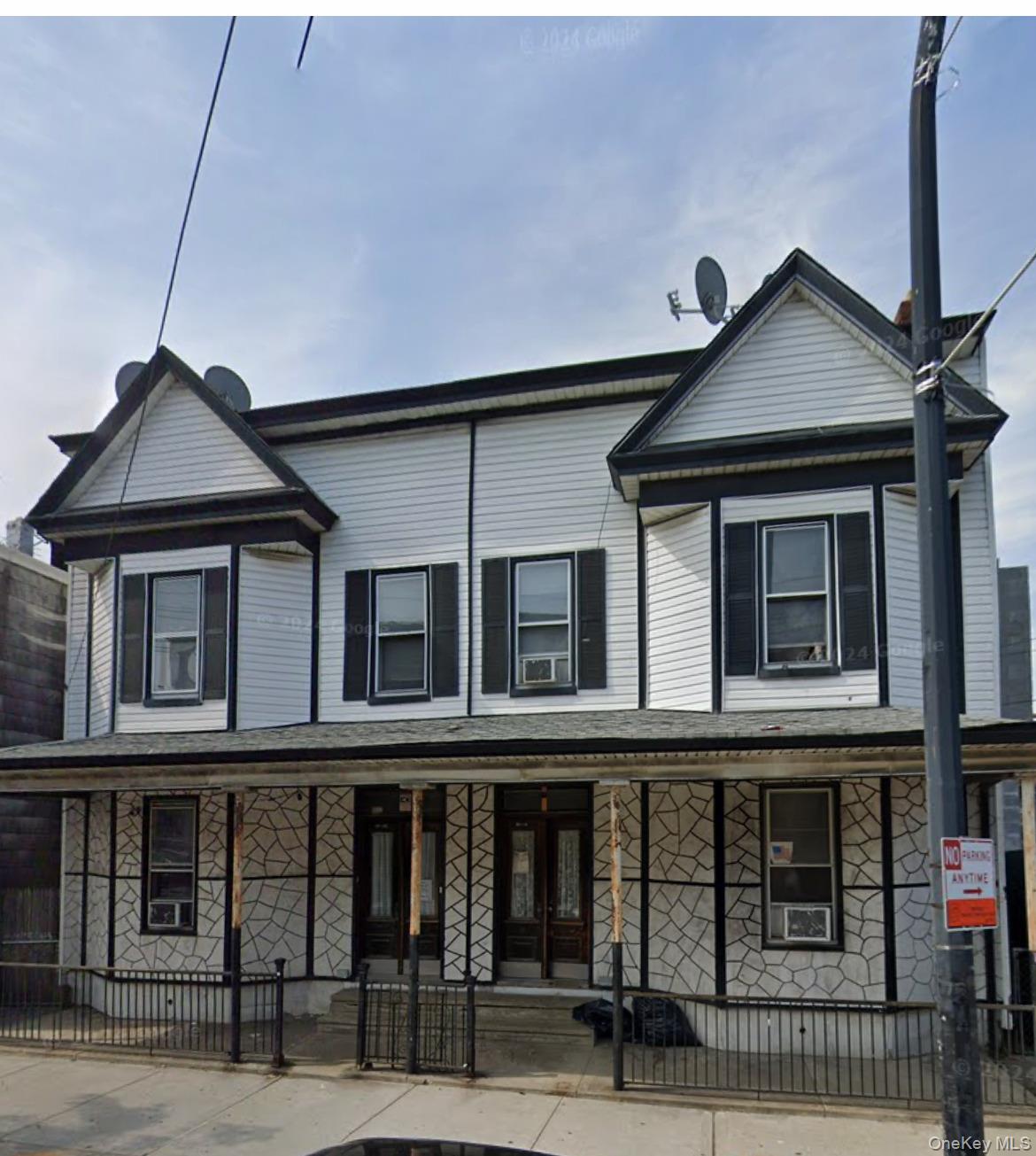 2114 College Point Boulevard – For Sale
