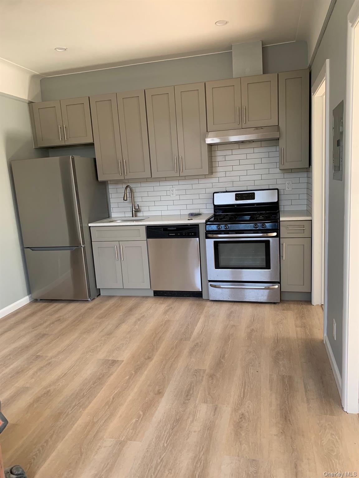 23801 Braddock Avenue, Unit 1st floor