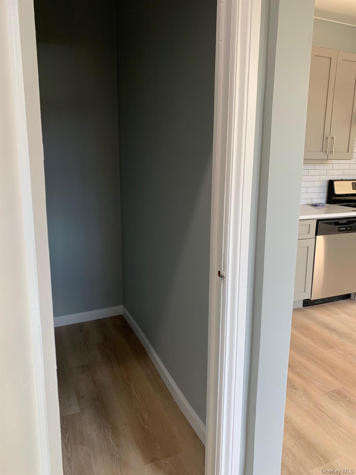 23801 Braddock Avenue, Unit 1st floor photo 5