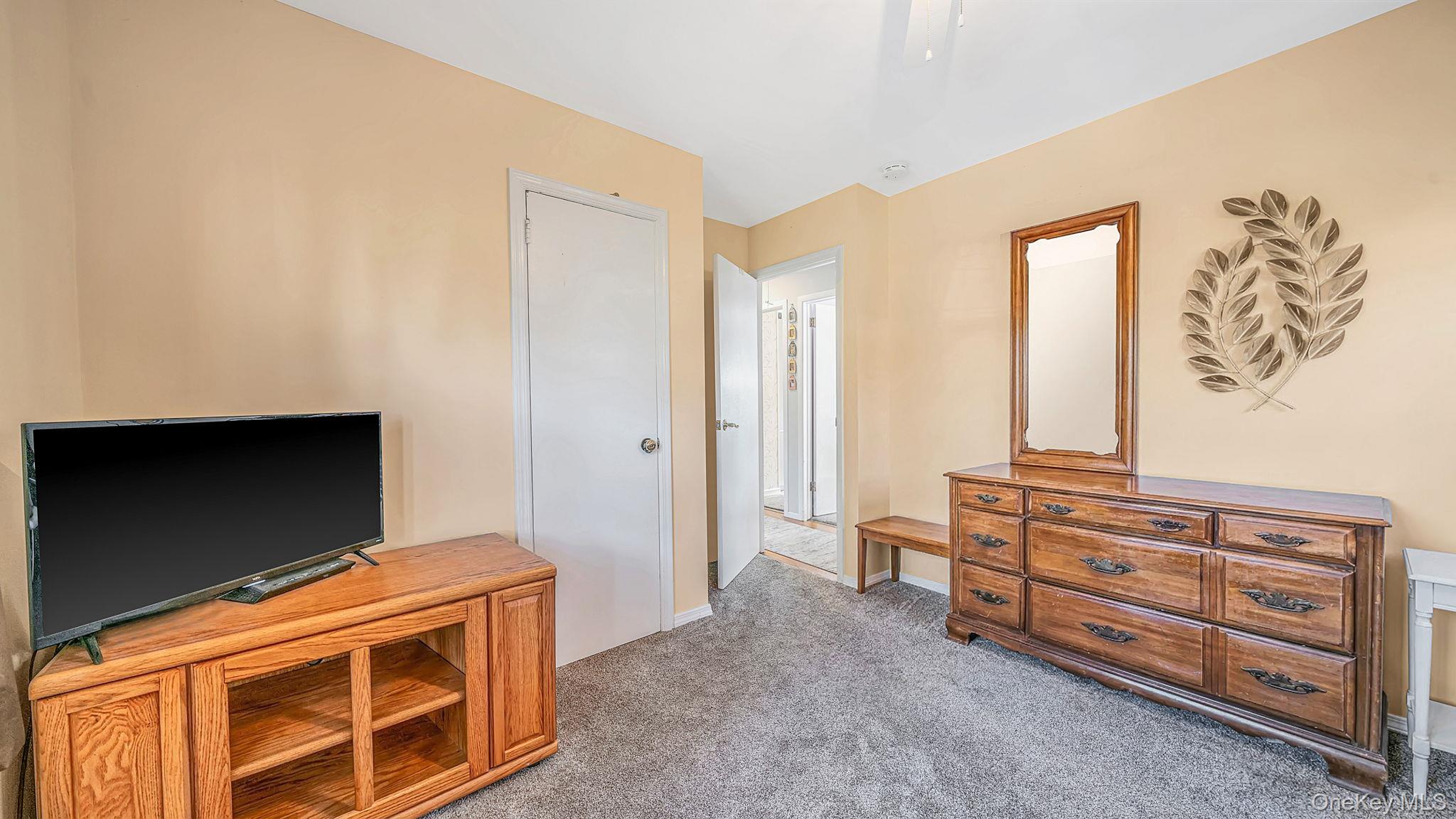 620 Motor Parkway – For Sale photo 24