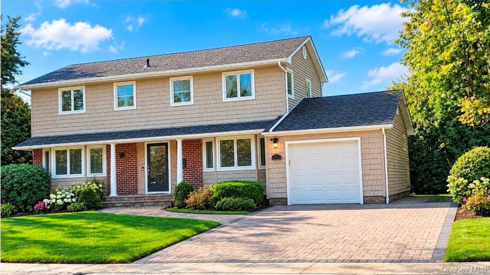 1 Niagara Drive – For Sale