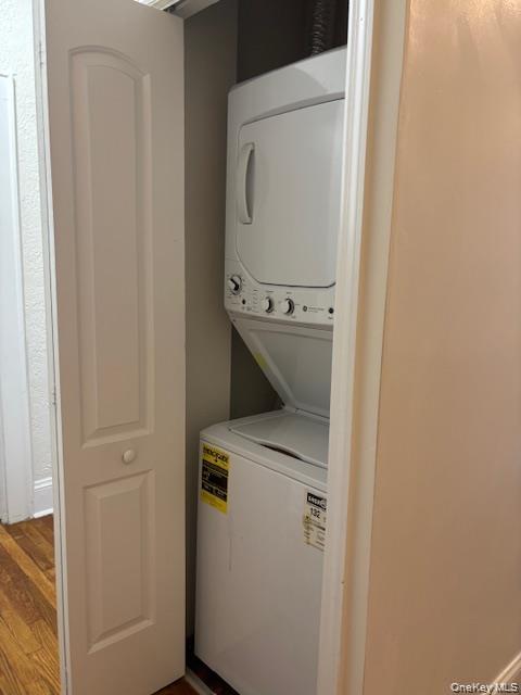 28 W Neck Road, Unit 2D photo 13