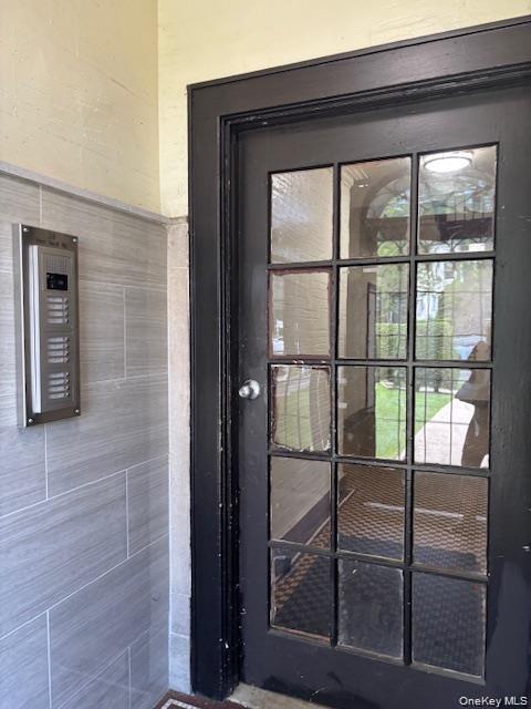 28 W Neck Road, Unit 2D photo 14