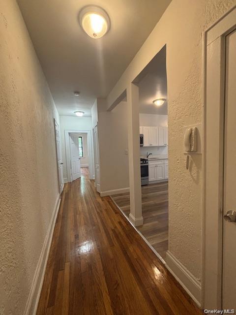 28 W Neck Road, Unit 2D