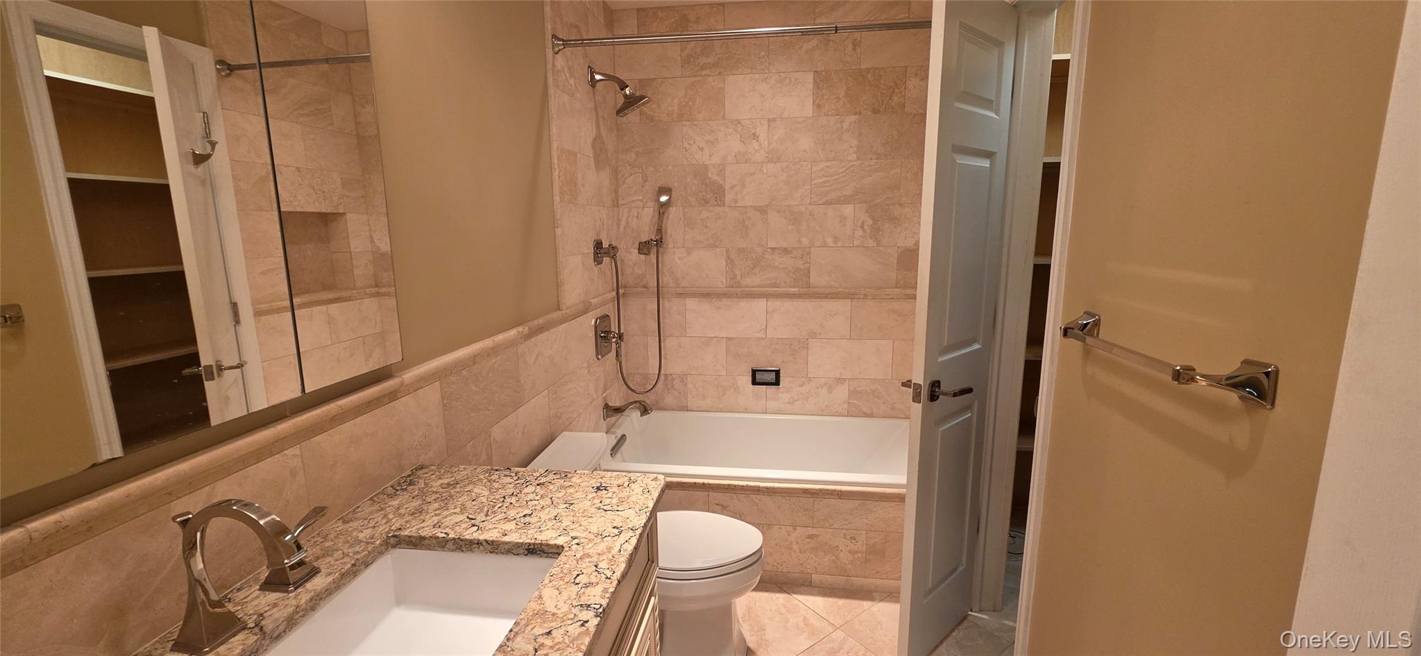 6 Harriman Keep Road – For Rent photo 16