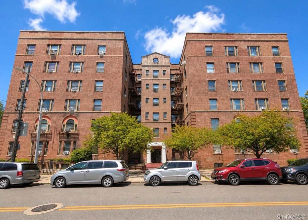 3338 Parsons Boulevard, Unit 2 photo 8