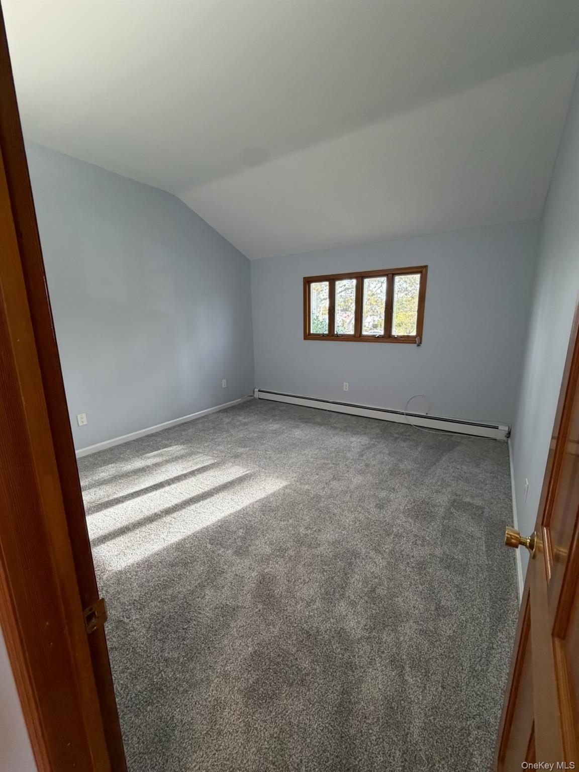 888 Custer Street, Unit Upper photo 6
