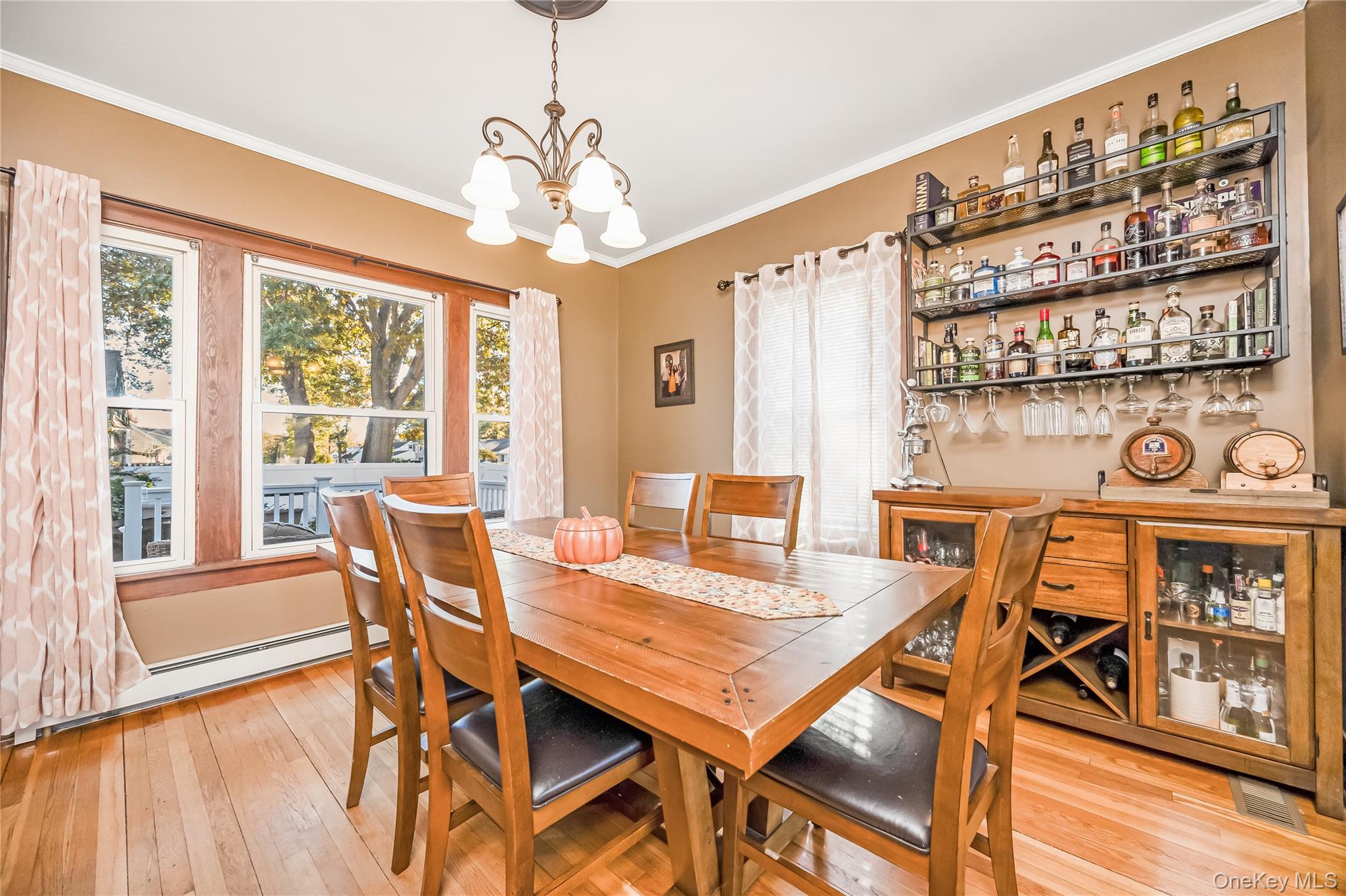 466 N Wellwood Avenue – For Sale photo 8