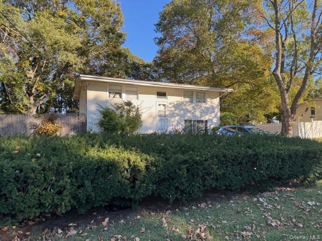 12 Arrowhead Lane – For Sale photo 2