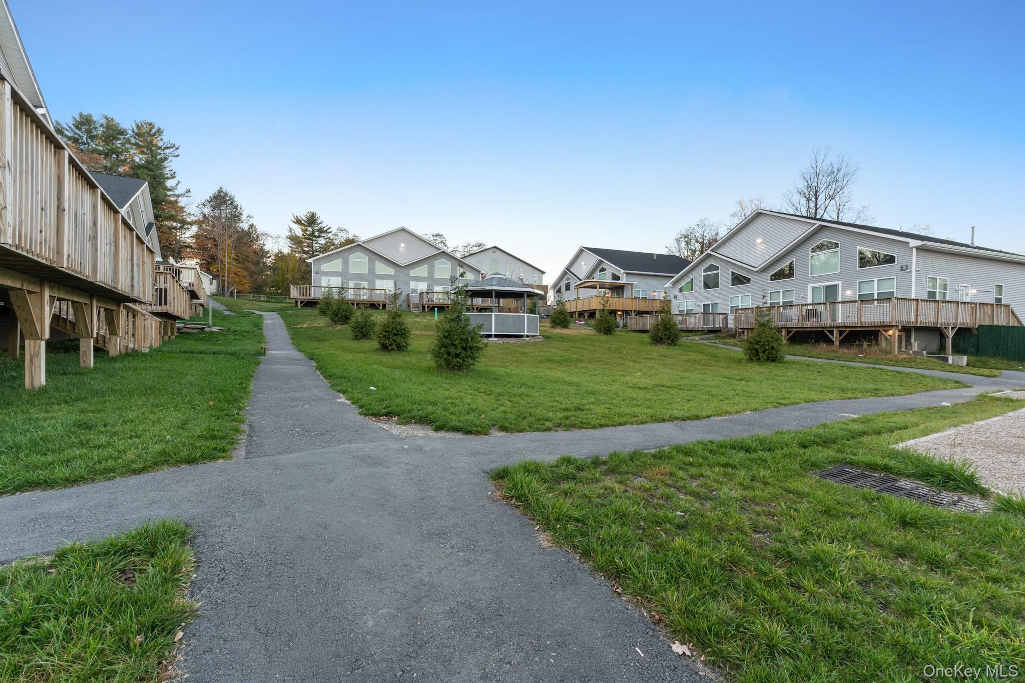 9 Shalom Lane, Unit 46 photo 12