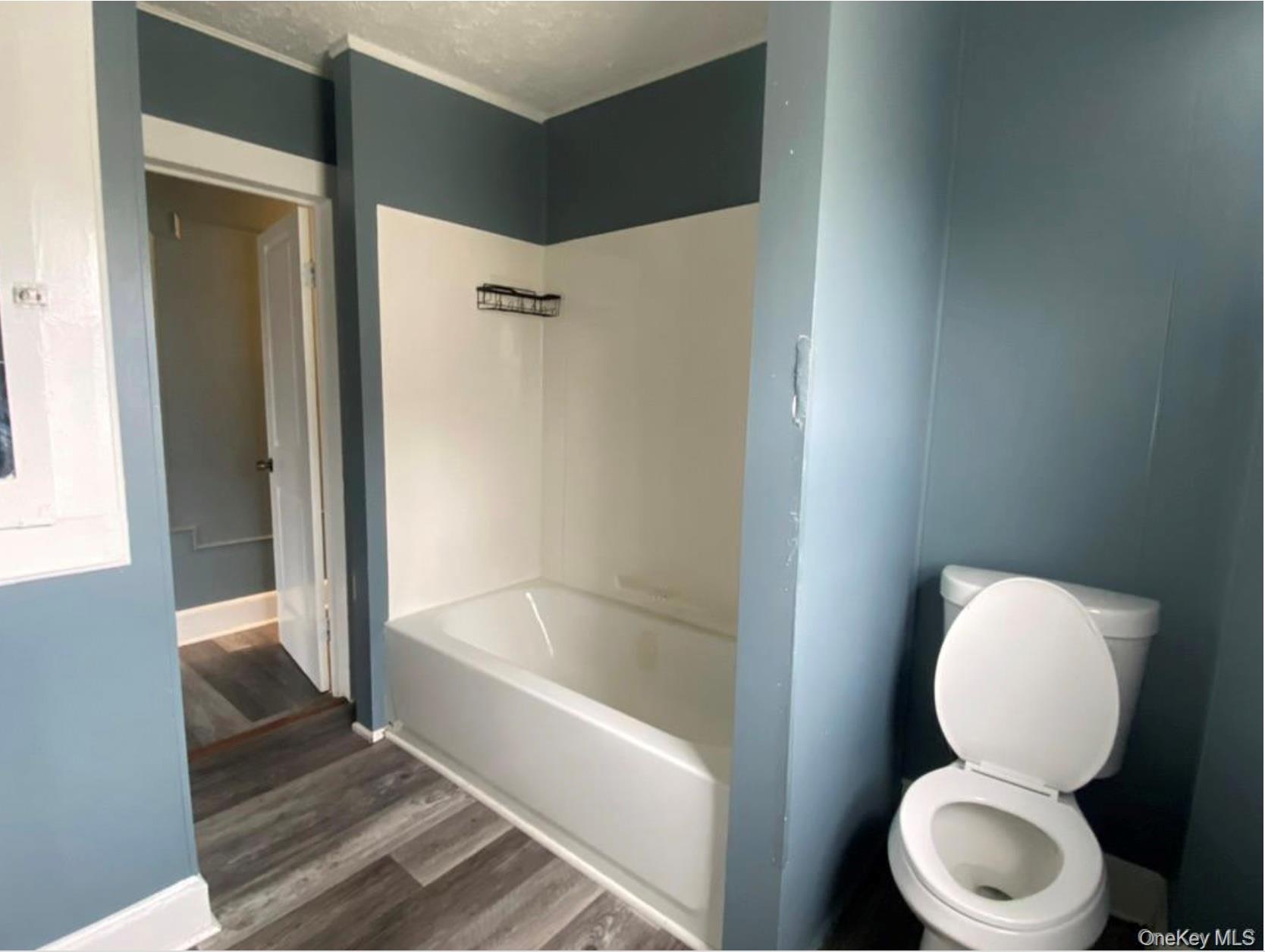 23 Forest Avenue, Unit 2 photo 3