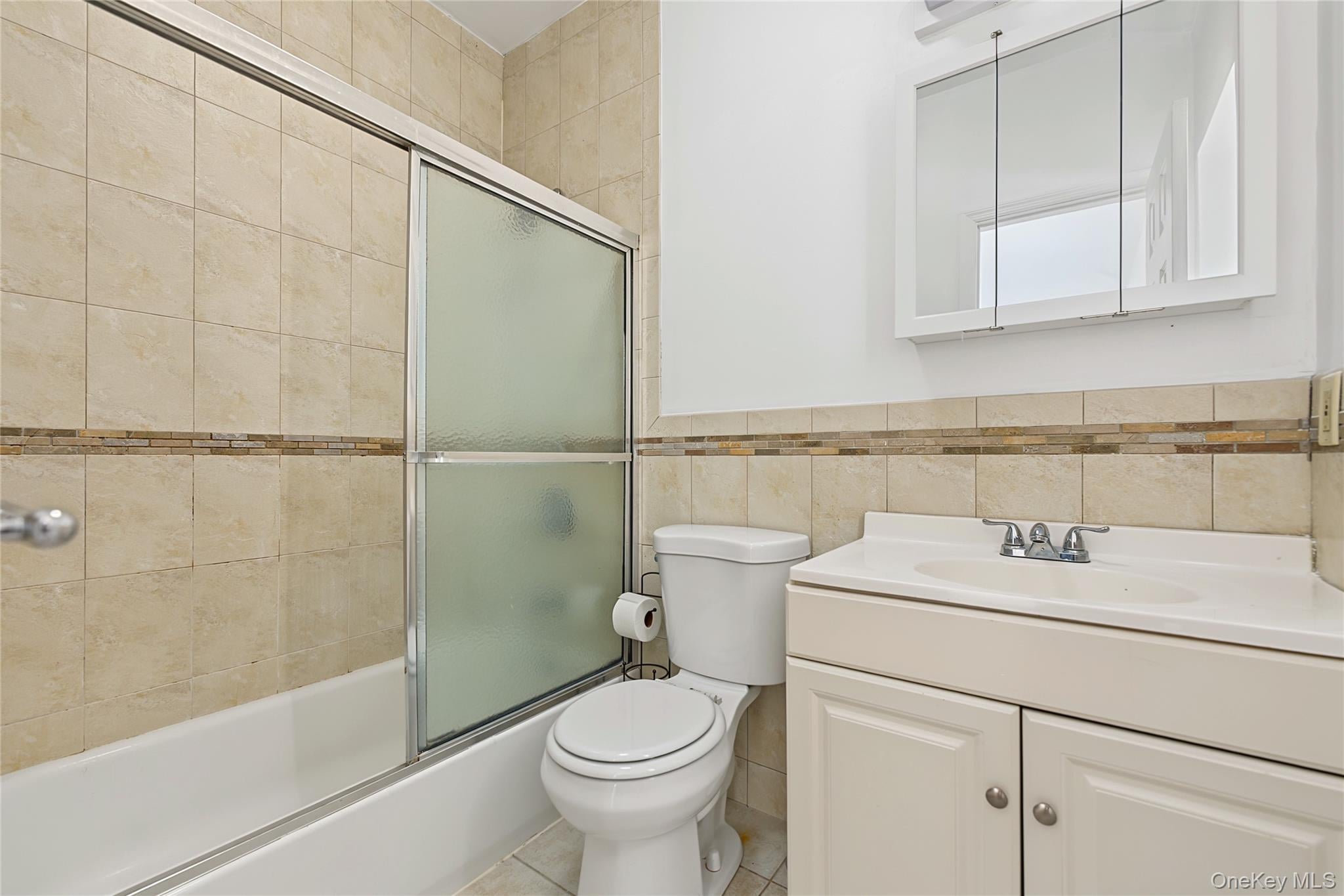 53-53 72 Place – For Sale photo 11