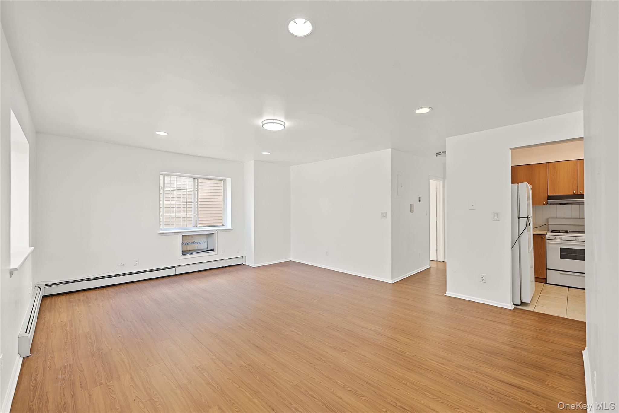 53-53 72 Place – For Sale photo 13