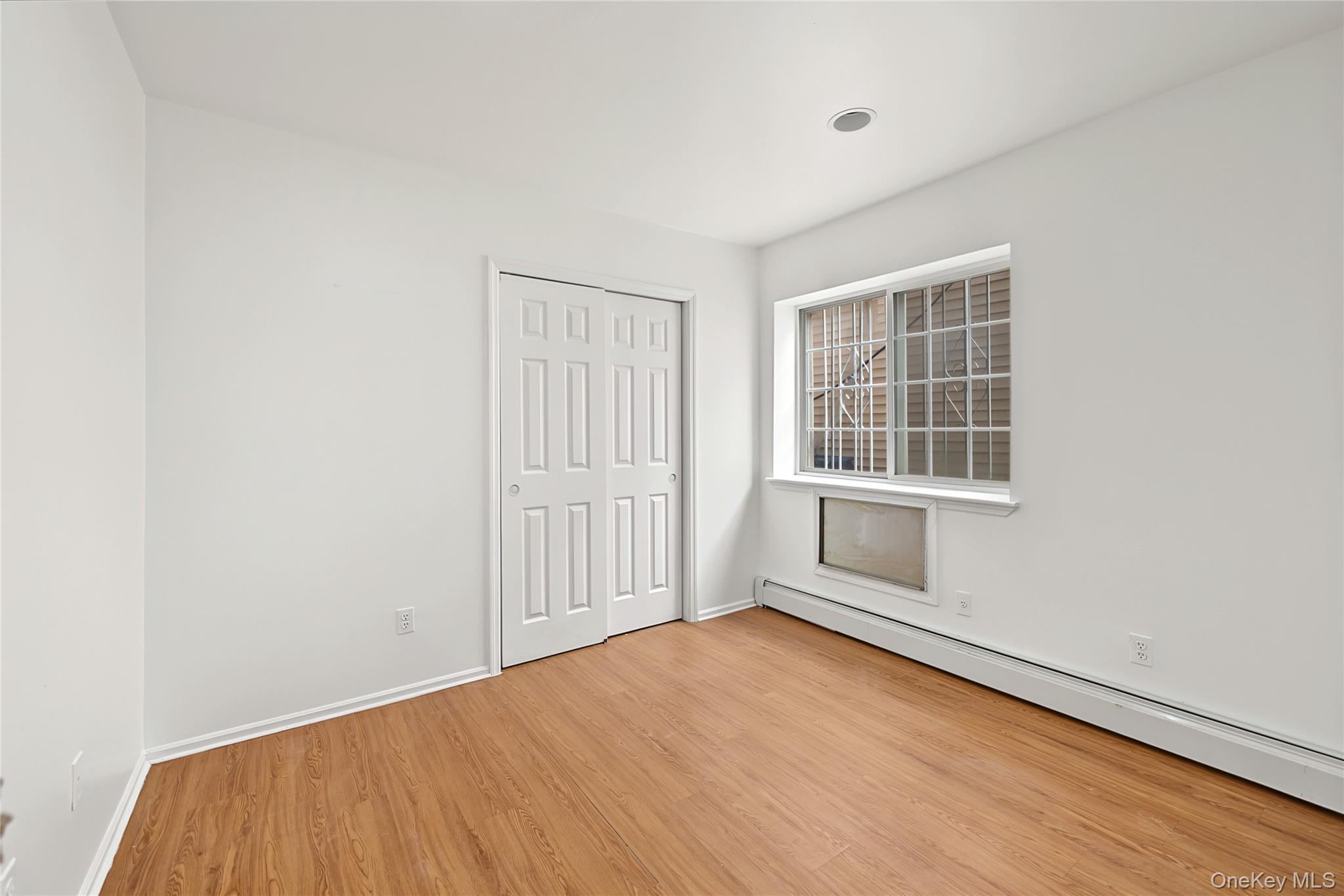 53-53 72 Place – For Sale photo 8