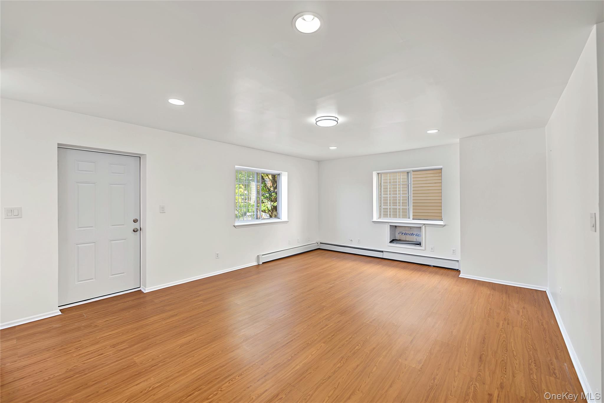 53-53 72 Place – For Sale photo 16