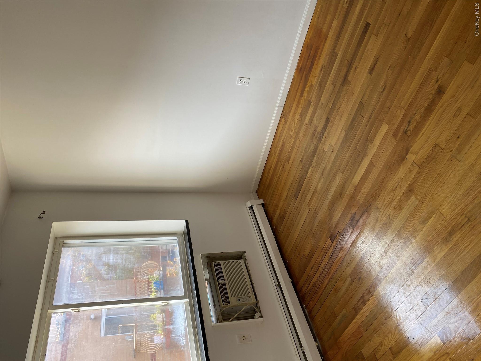 13635 35th Avenue – For Rent photo 3