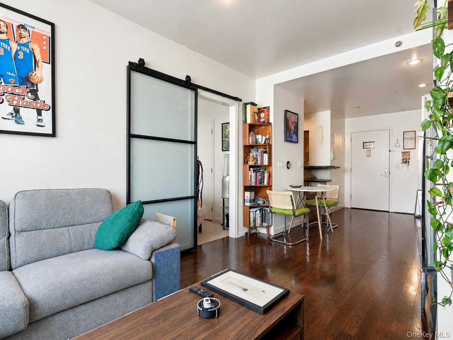 12-15 Broadway, Unit 804 photo 6