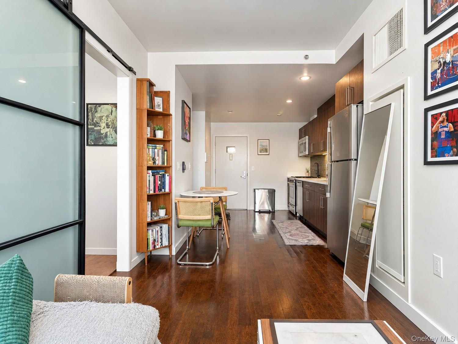 12-15 Broadway, Unit 804 photo 8